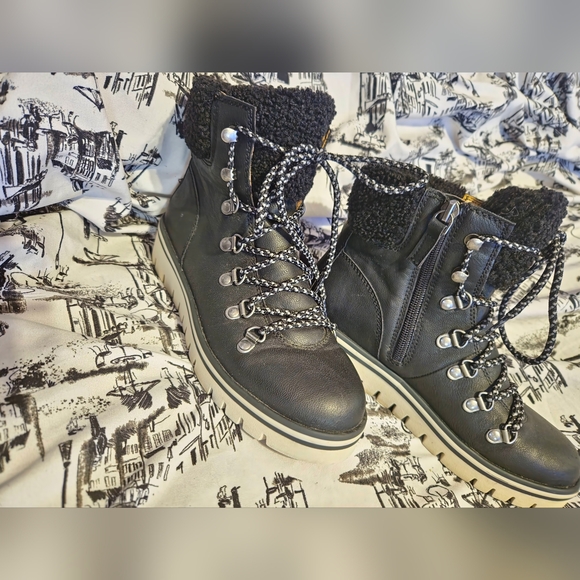 SUSINA Waterproof Sherpa lined Snow boots sz5.5 - Picture 10 of 16